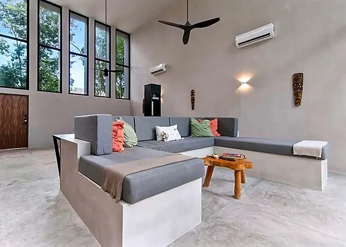 M11 Casa Leto - Luxury In Gated Community